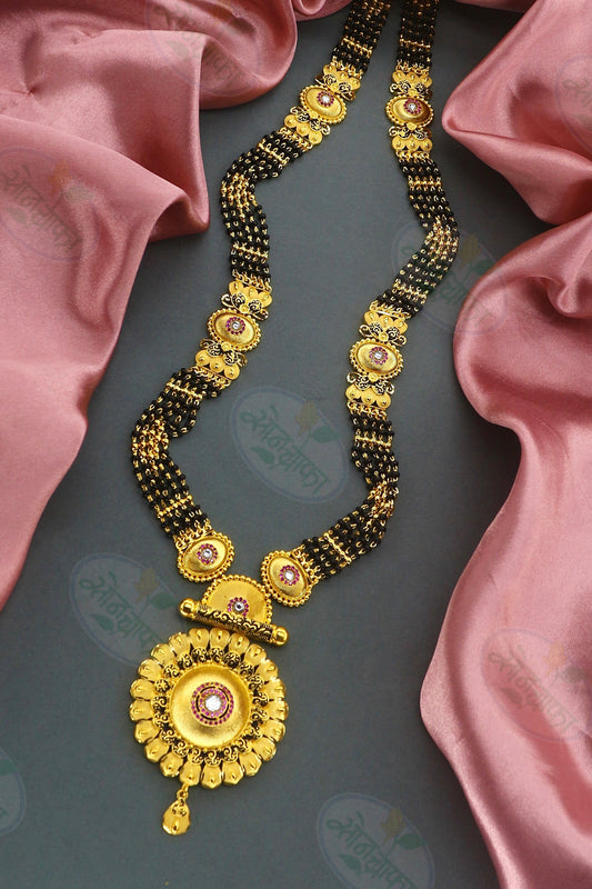 CLASSY FORMING MANGALSUTRA