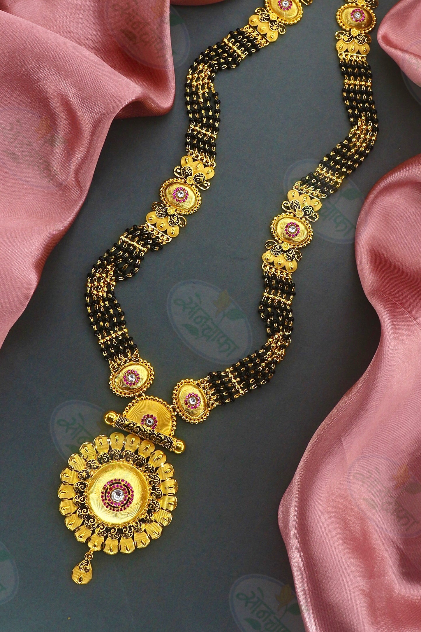 CLASSY FORMING MANGALSUTRA