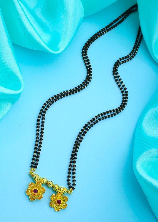 GOLDEN FLORAL PENDANT MANGALSUTRA