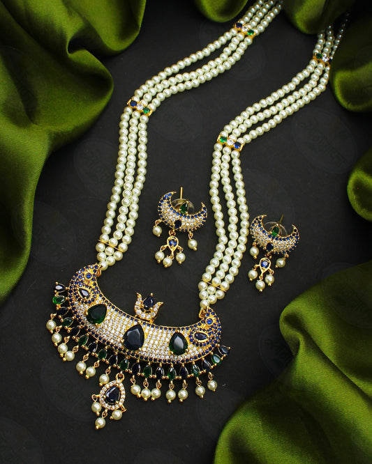 GLIMMERING PEARL & DIAMOND NECKLACE