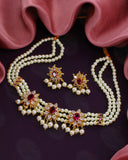 APPEALING FLORAL PEARL NECKLACE