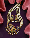 SCINTILLATING  PEACOCK  PEARL NECKLACE