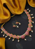 PRETTY MOTI NECKLACE