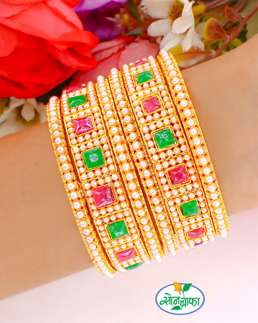 GLEAMING SQUARE PEARL BANGLES