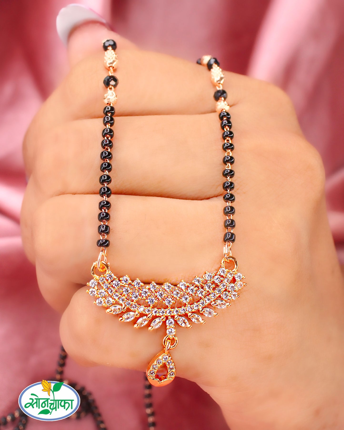 PRETTY SHIMMER DIAMOND MANGALSUTRA