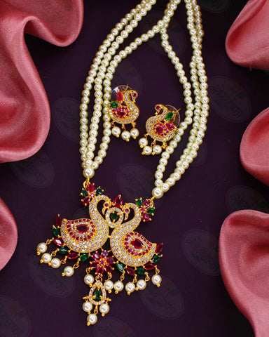 ROYAL ETHNIC PEARL NECKLACE