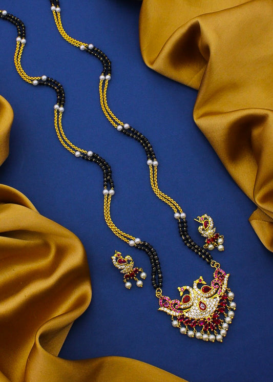 STRIKING PEACOCK MOTI MANGALSUTRA