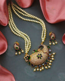 EXQUISITE PEACOCK MOTI NECKLACE