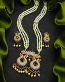 STYLISED GLAM PEARL NECKLACE