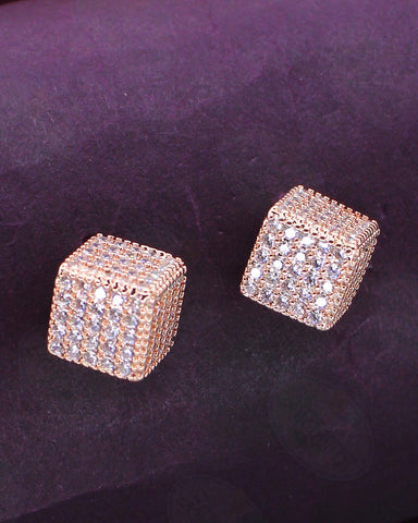 SHIMMERING SQUARE DIAMOND EARRINGS