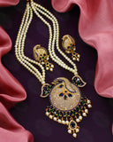 ETHNIC PEARL NECKLACE