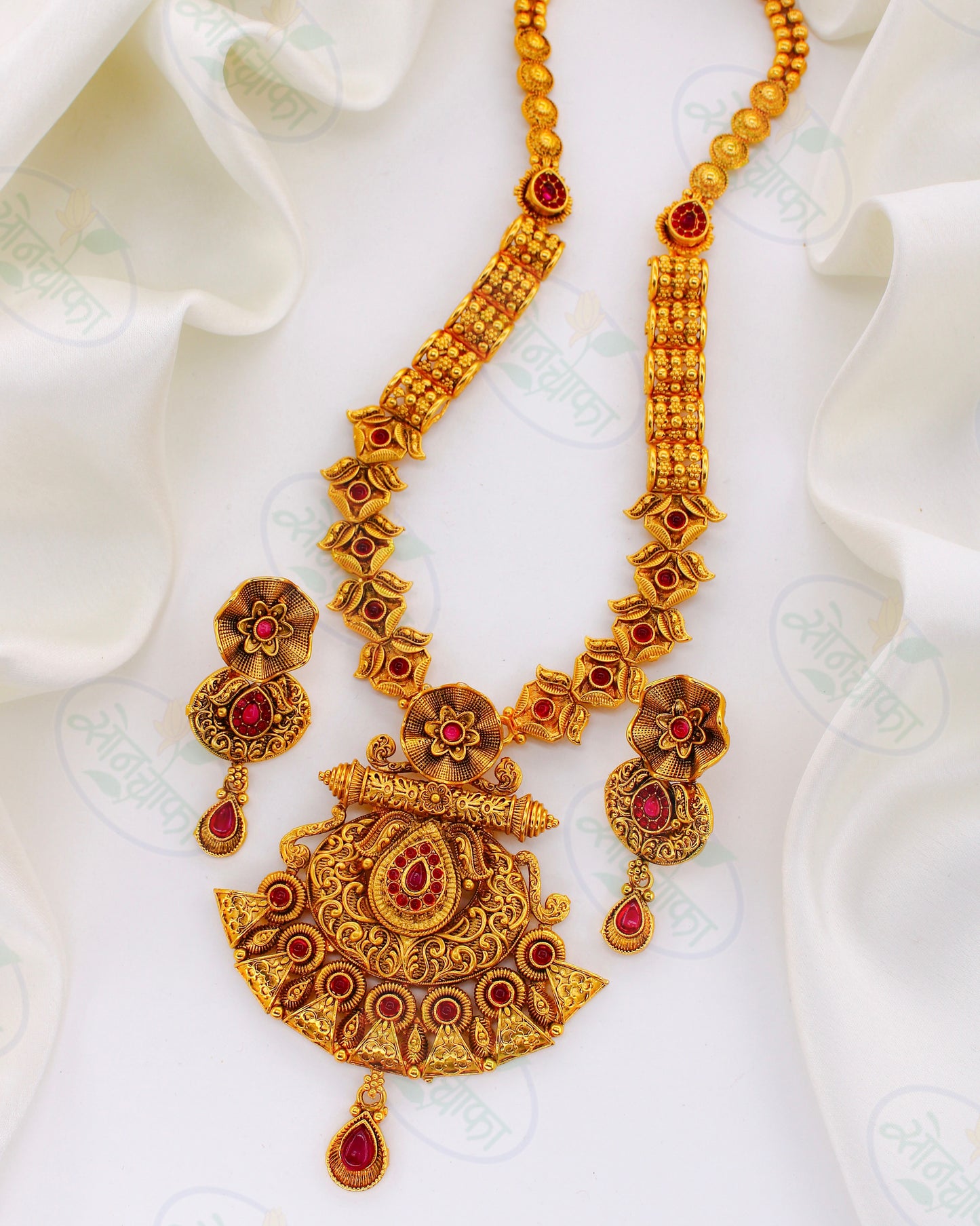 GLAMOROUS RAJWADI NECKLACE