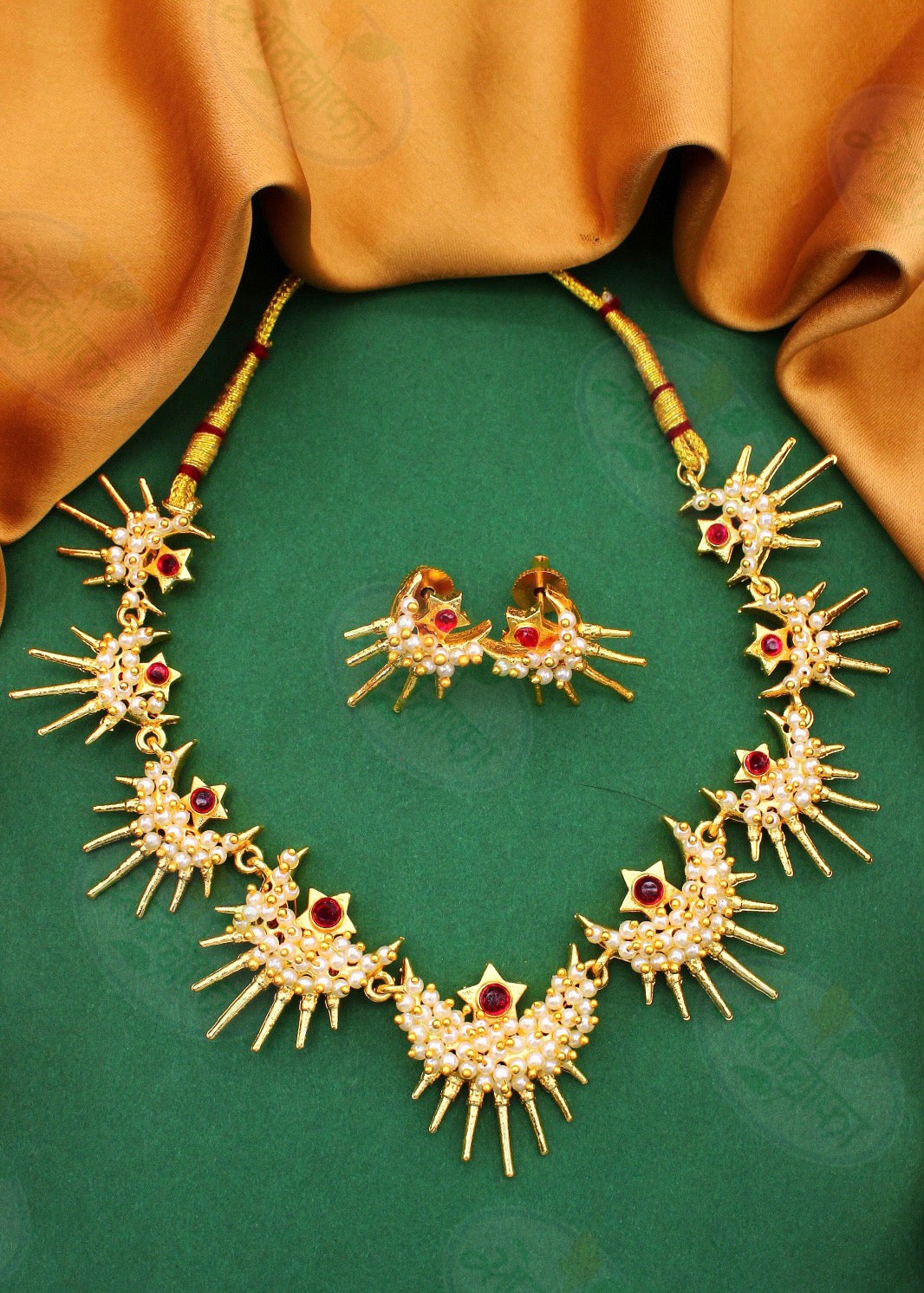 CHANDRAKOR MOTI NECKLACE