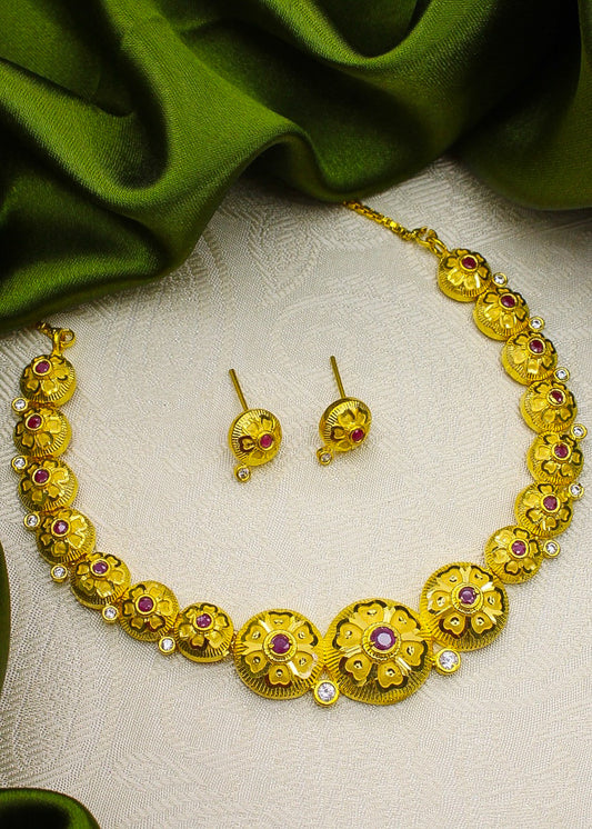 DAZZLING DESIGNER NECKLACE