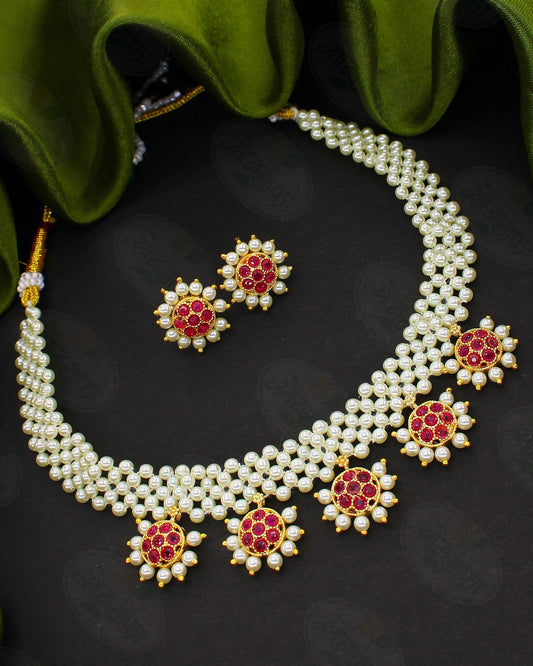 ECLECTIC PEARL NECKLACE
