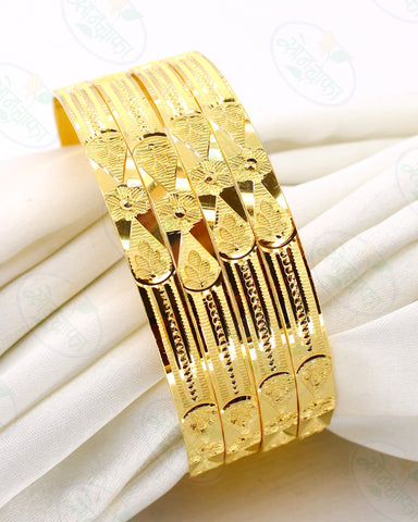 SLEEK TEXTURED GOLD PLATED BANGLES