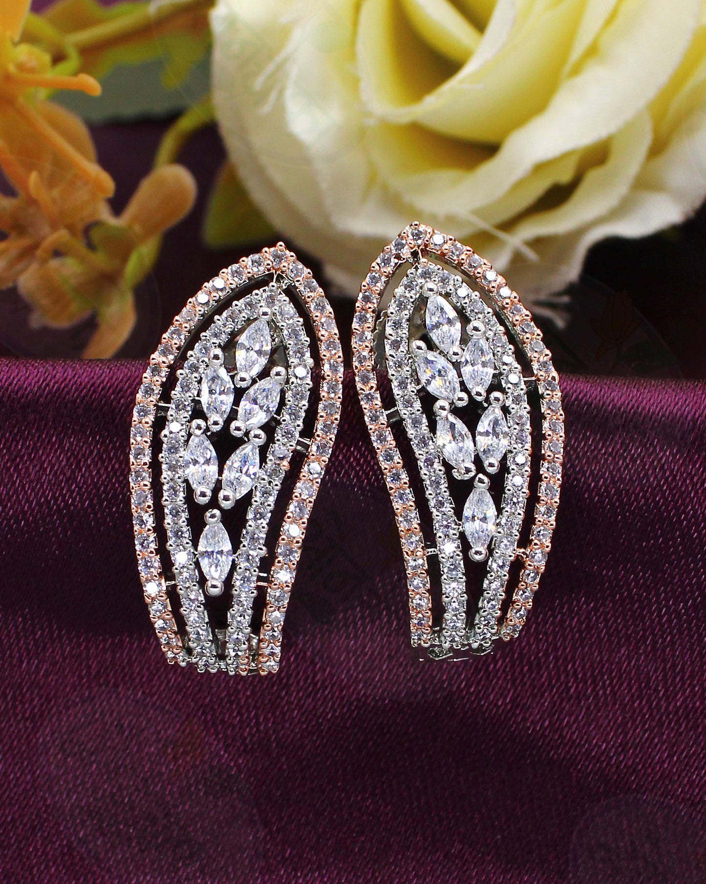 AESTHETIC DIAMOND EARRINGS