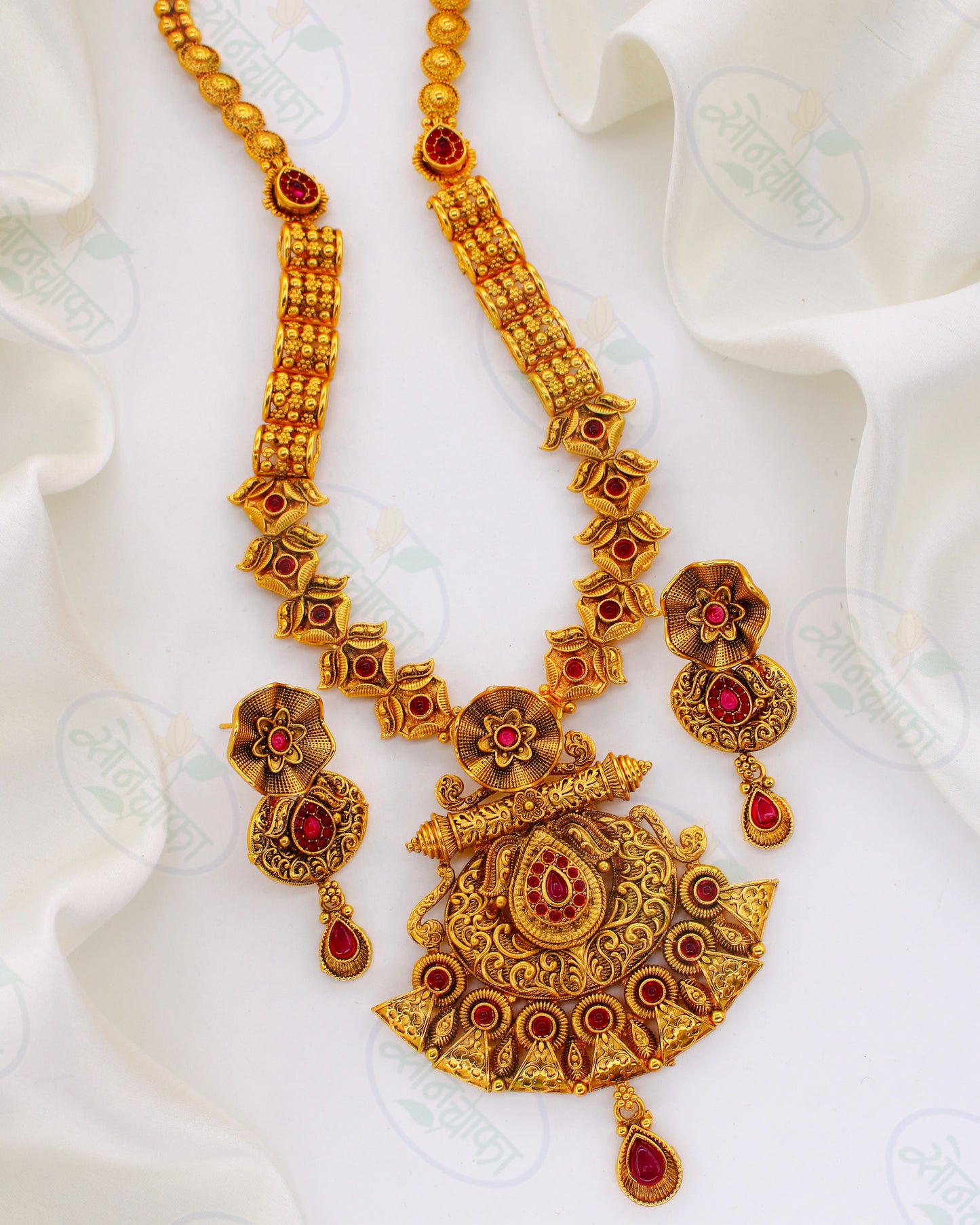 GLAMOROUS RAJWADI NECKLACE