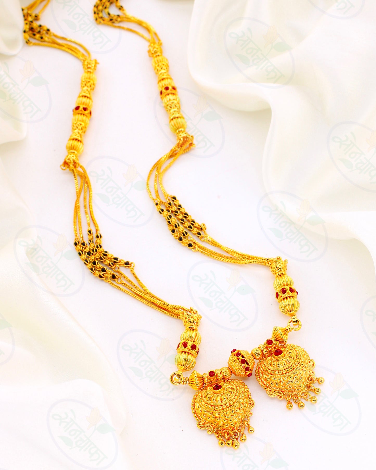 SLEEK CONTEMPORARY MANGALSUTRA