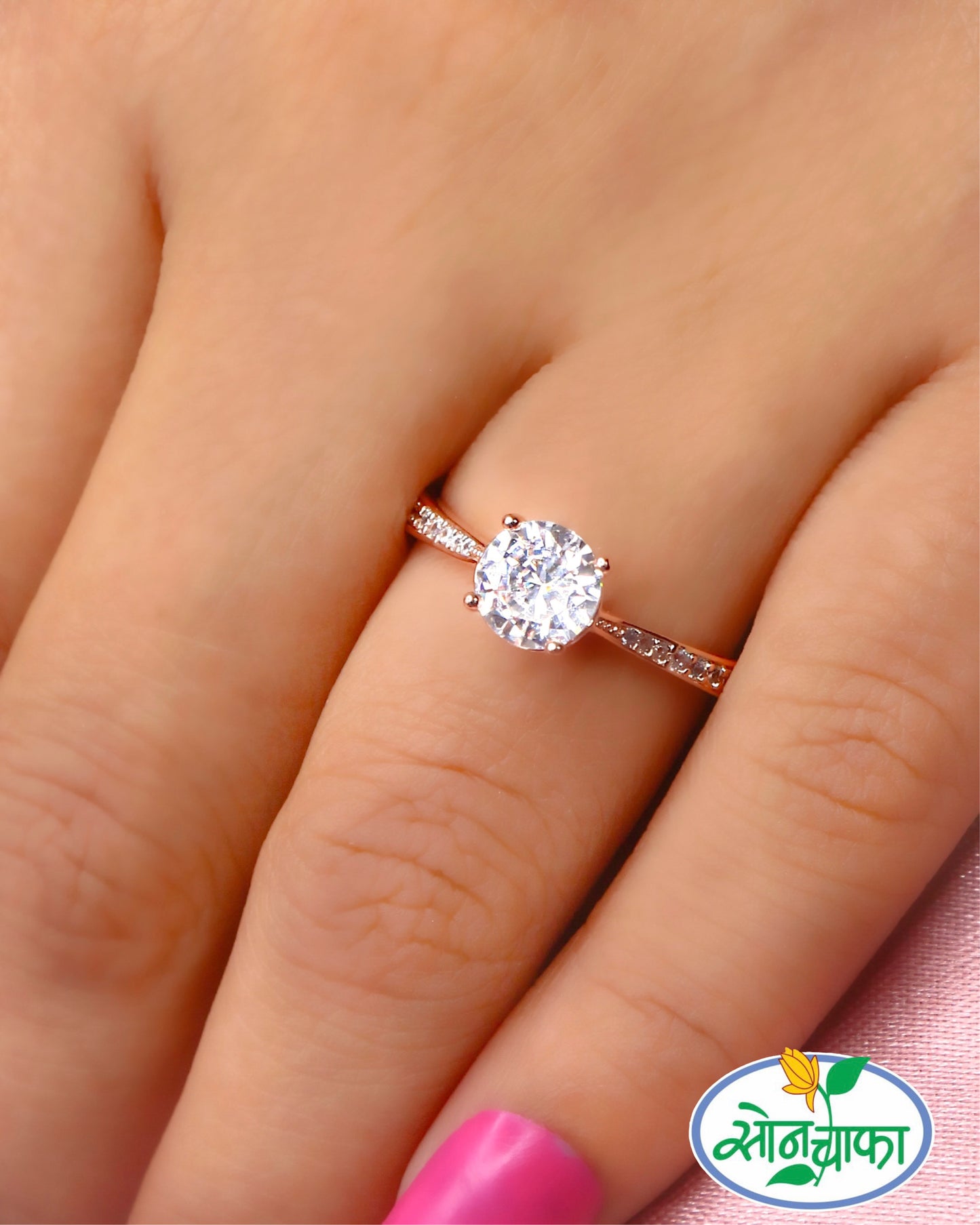 SCINTILLATING GLAMOUR DIAMOND RING