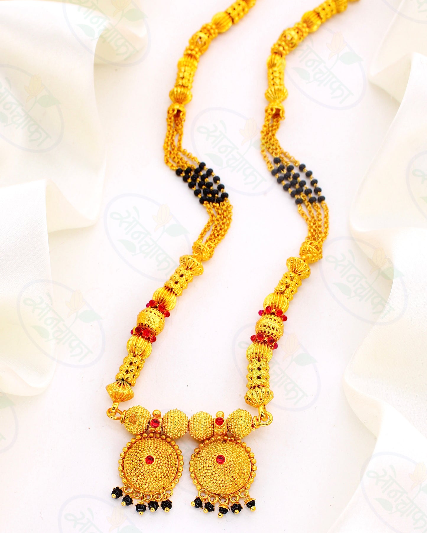 BEAUTIFUL VATI PENDANT MANGALSUTRA