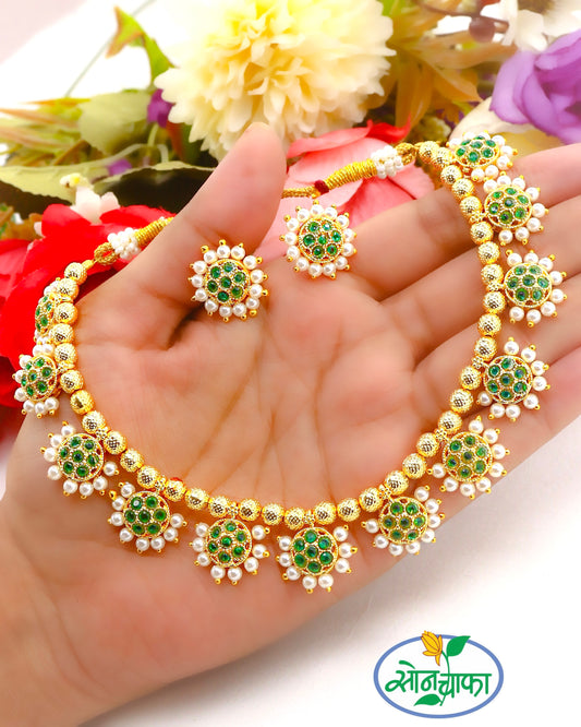 OPULENT ALLURE PEARL NECKLACE