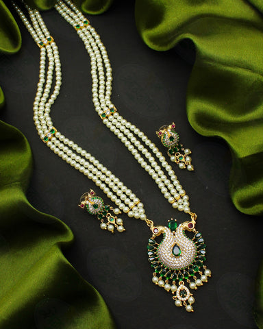 SIMPLY ELEGANCE PEACOCK NECKLACE