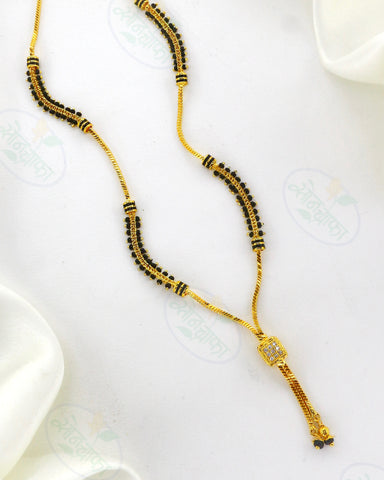 SQUARE RADIANCE GOLDEN MANGALSUTRA