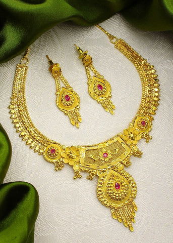 MODISH GOLD PLATED NECKLACE