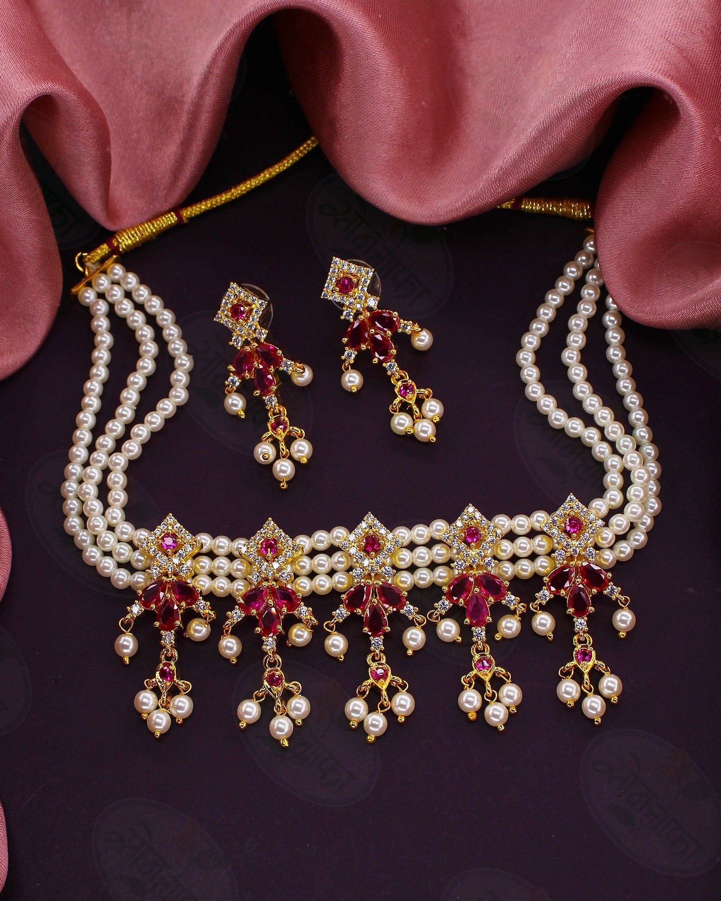 SPLENDID SQUARE DESIGNER NECKLACE
