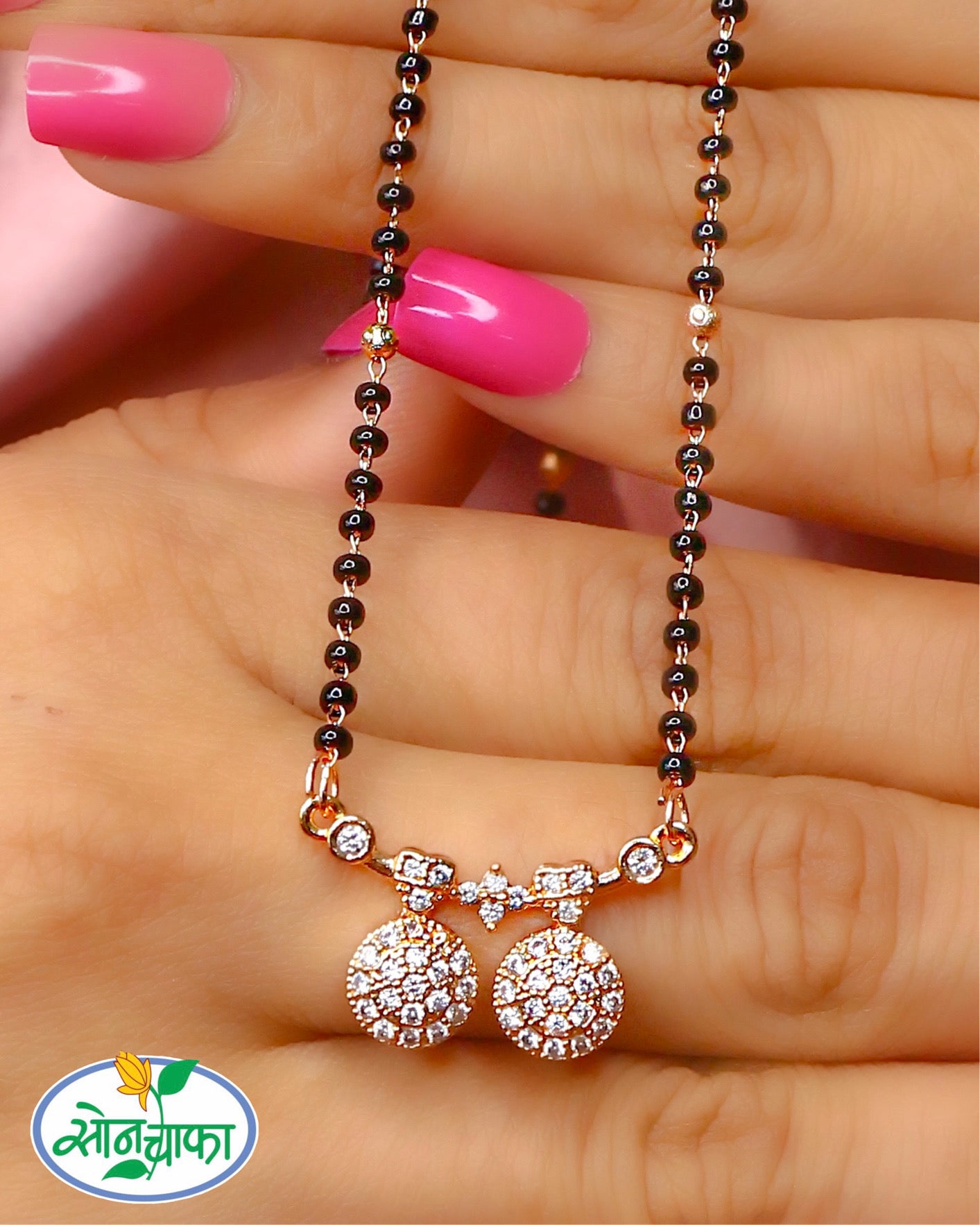 SHINNING DIAMOND WATI PENDANT MANGALSUTRA