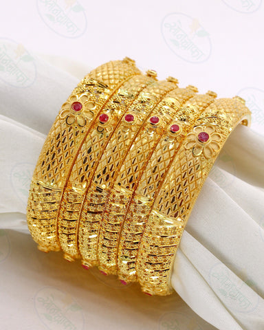 LUXURIOUS GOLD PLATED BANGLES