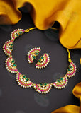 GRACEFUL MOTI NECKLACE