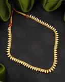 TRADITIONAL PRETTY PEARL NECKLACE