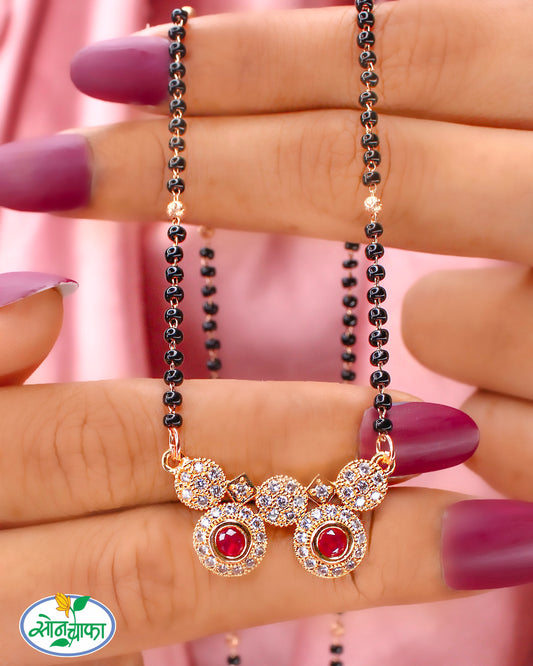 GLITTERING DIAMOND WATI PENDANT MANGALSUTRA