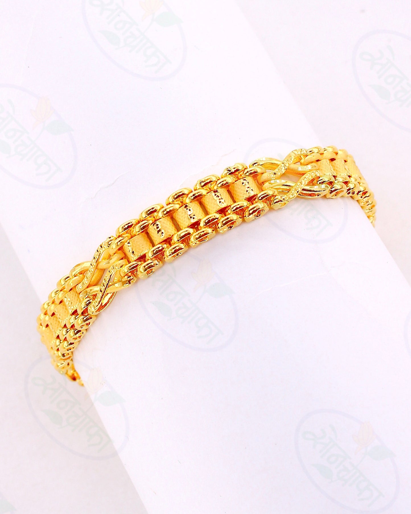 EXCLUSIVE GOLD PLATED BRACELATE