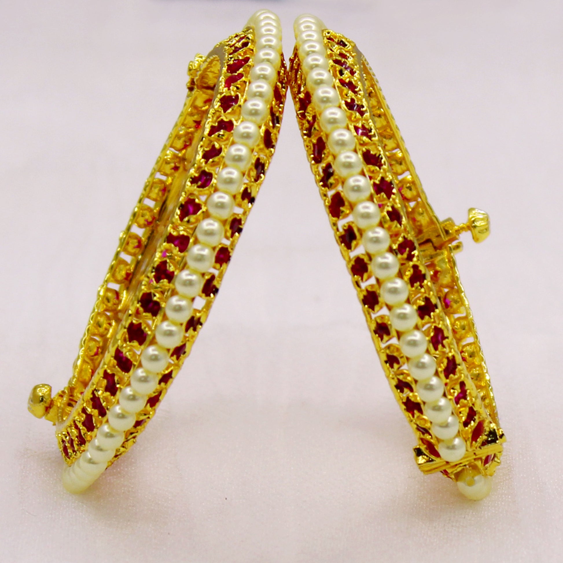 Moti Tode | Pearl Bangles | Moti Tode Bangles Set | Buy Moti Tode Online |  Sonchafa 