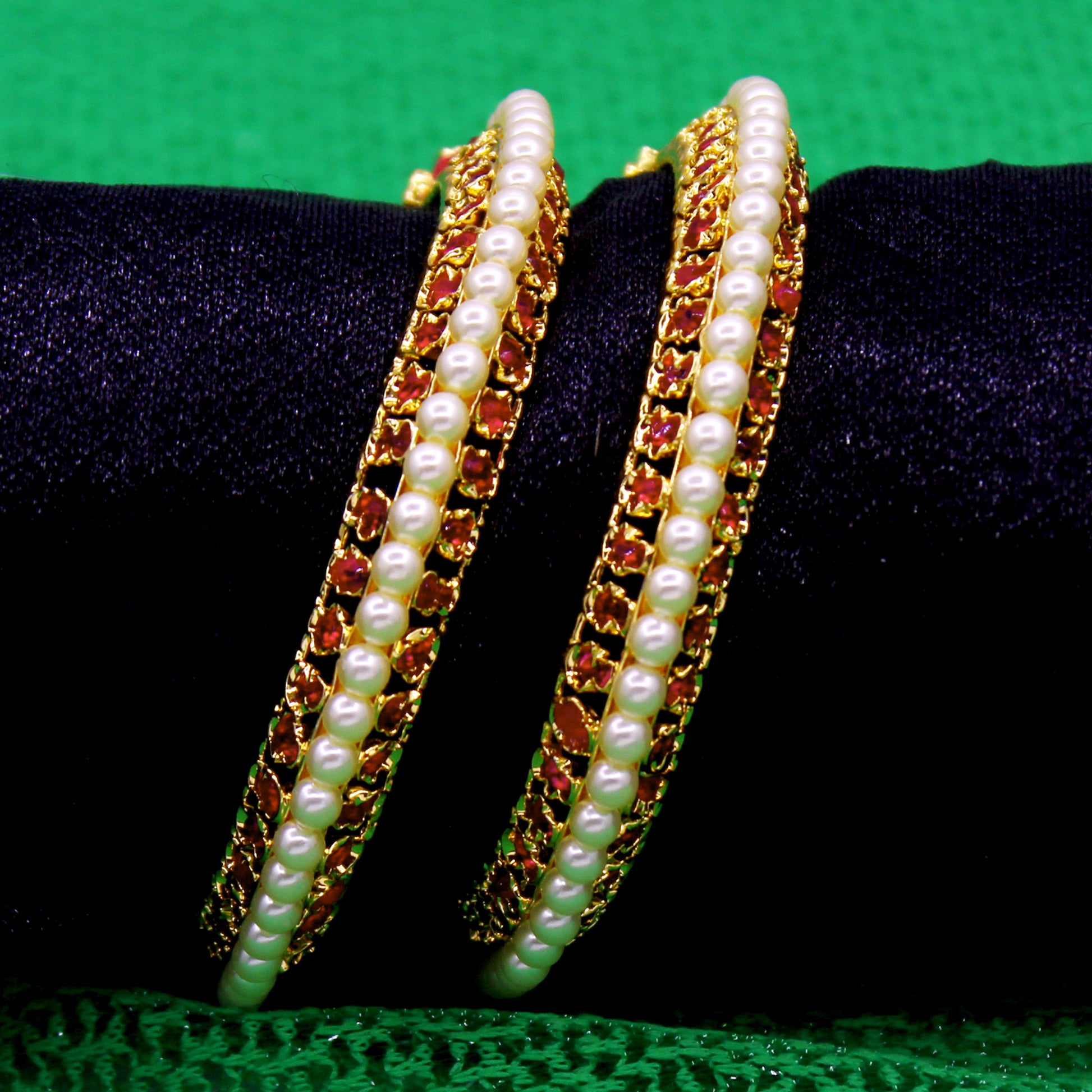 Moti Tode | Pearl Bangles | Moti Tode Bangles Set | Buy Moti Tode Online |  Sonchafa 