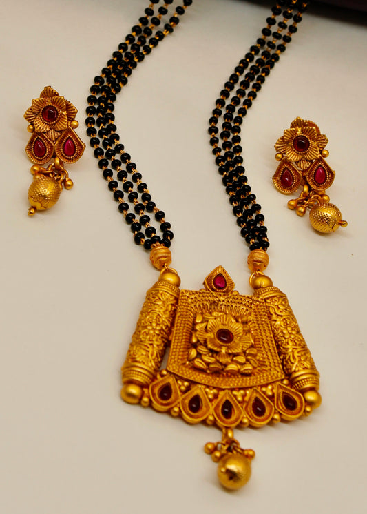 INTRICATELY DESIGN PESHWAI MANGALSUTRA
