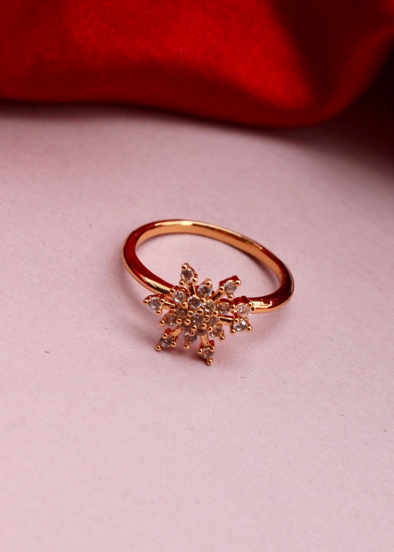 CLASSY FLORET FINGER RING