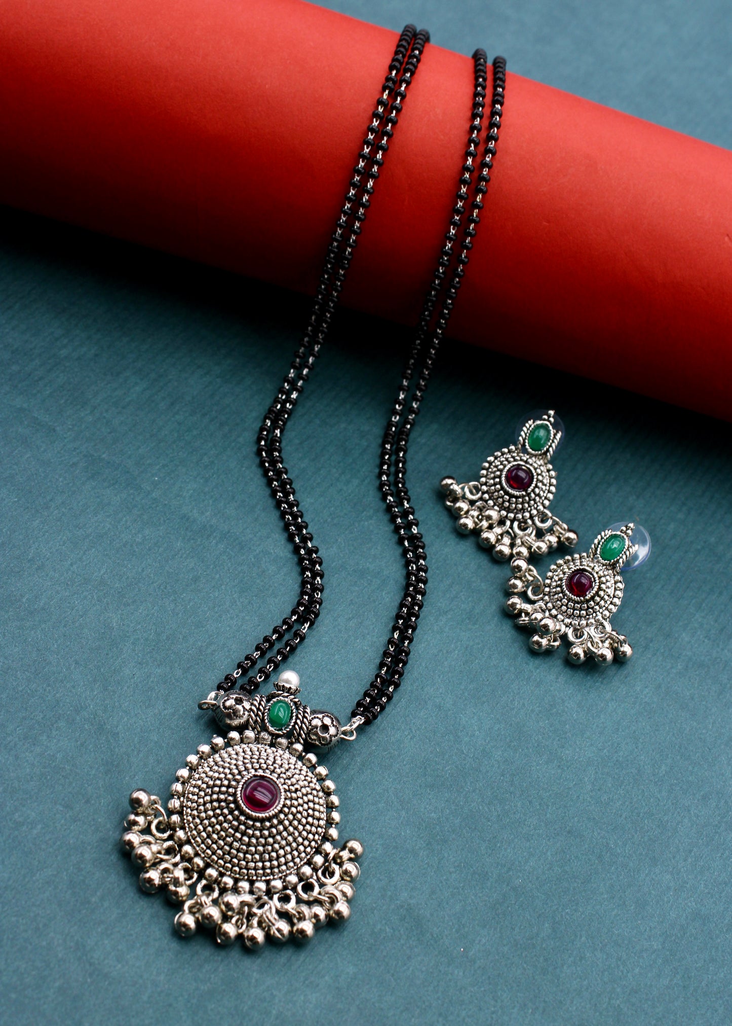 ROUND PENDANT OXIDISED MANGALSUTRA