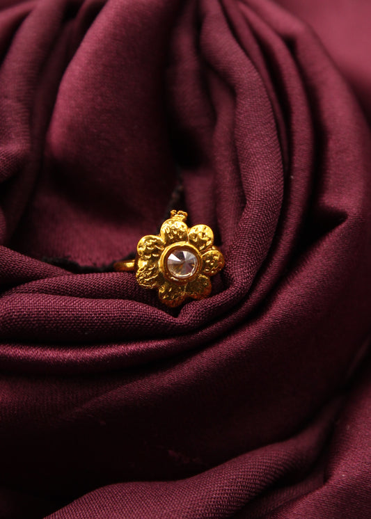 TRADITIONAL NOSE PIN