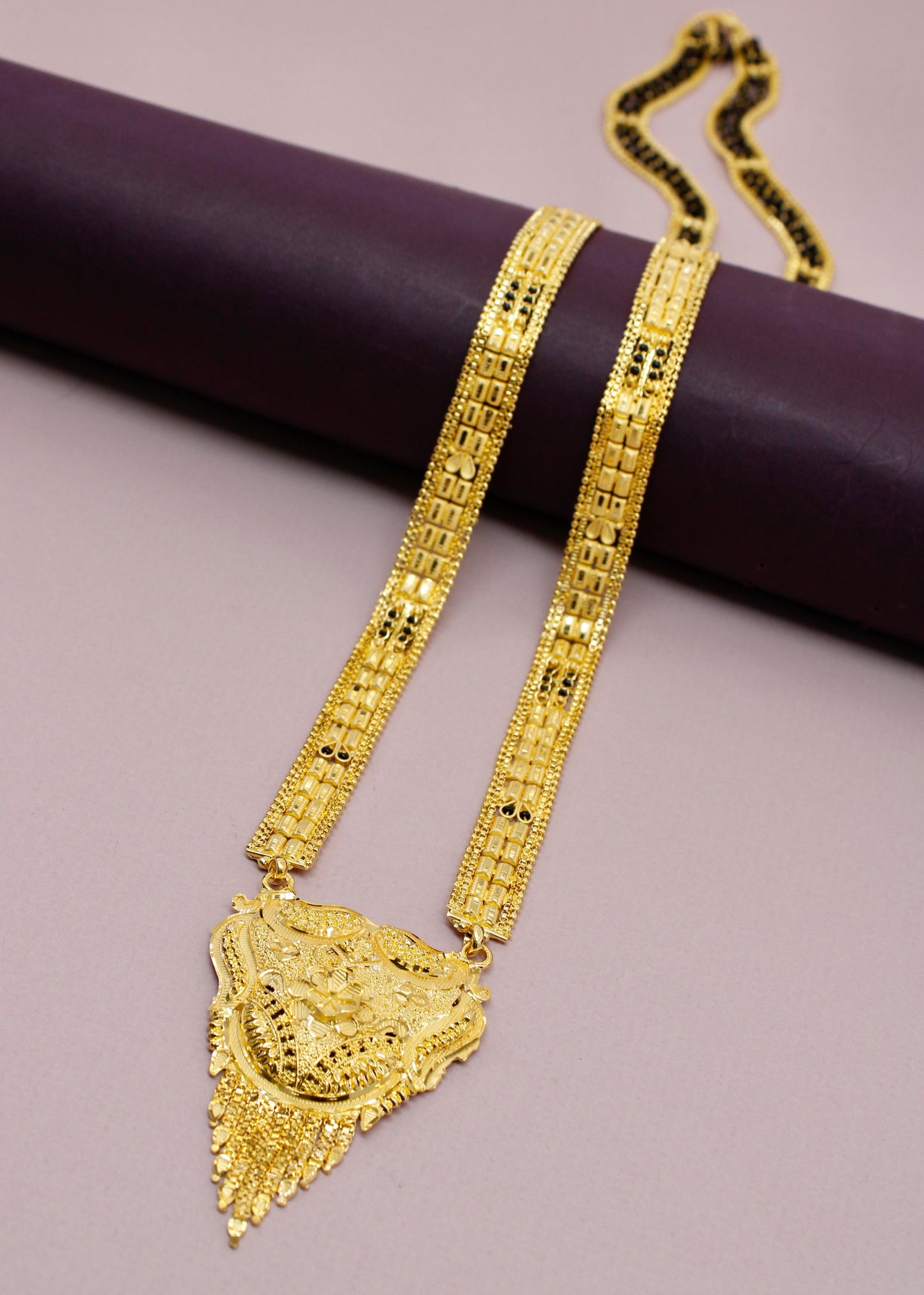 ENTICING GOLDEN PATTI MANGALSUTRA