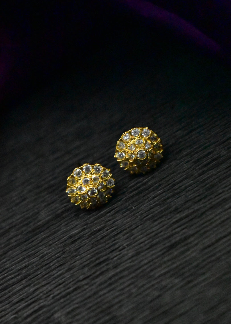 ROUNDED DIA STUDS