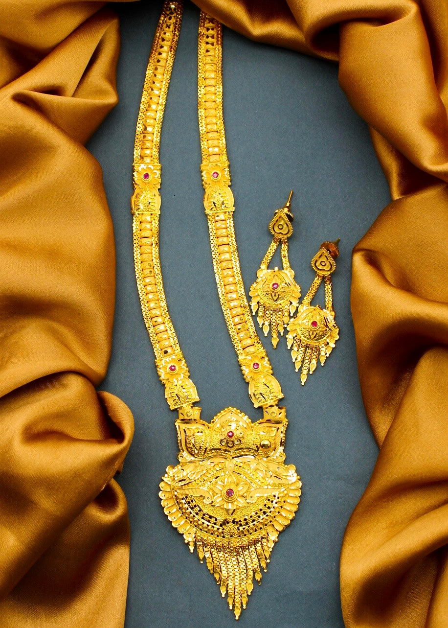 RAVISHING GOLD PLATED NECKLACE