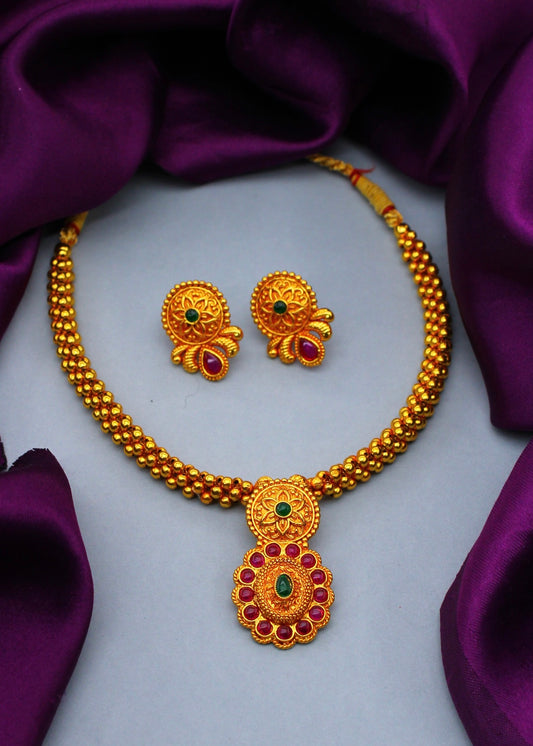 EXCLUSIVE DESIGNER NECKLACE