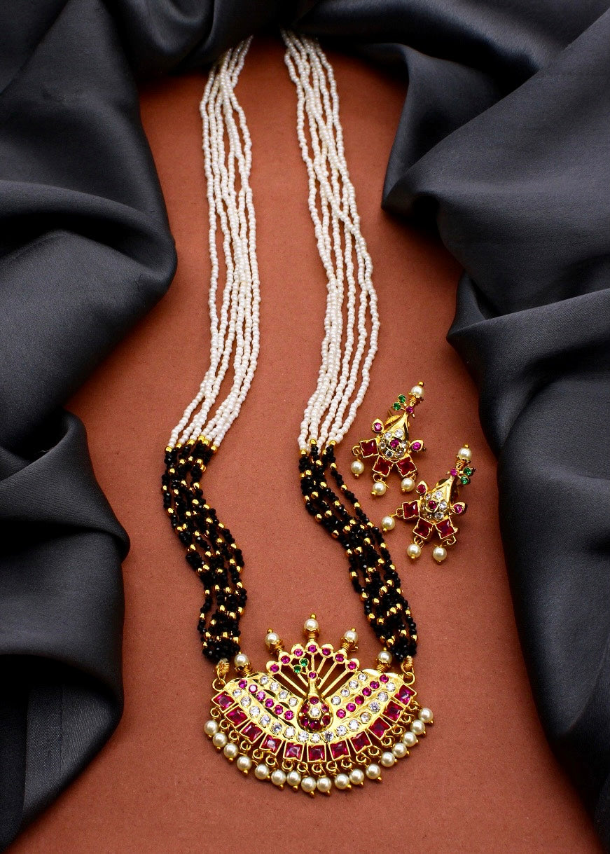 GLAMOROUS PEACOCK NECKLACE