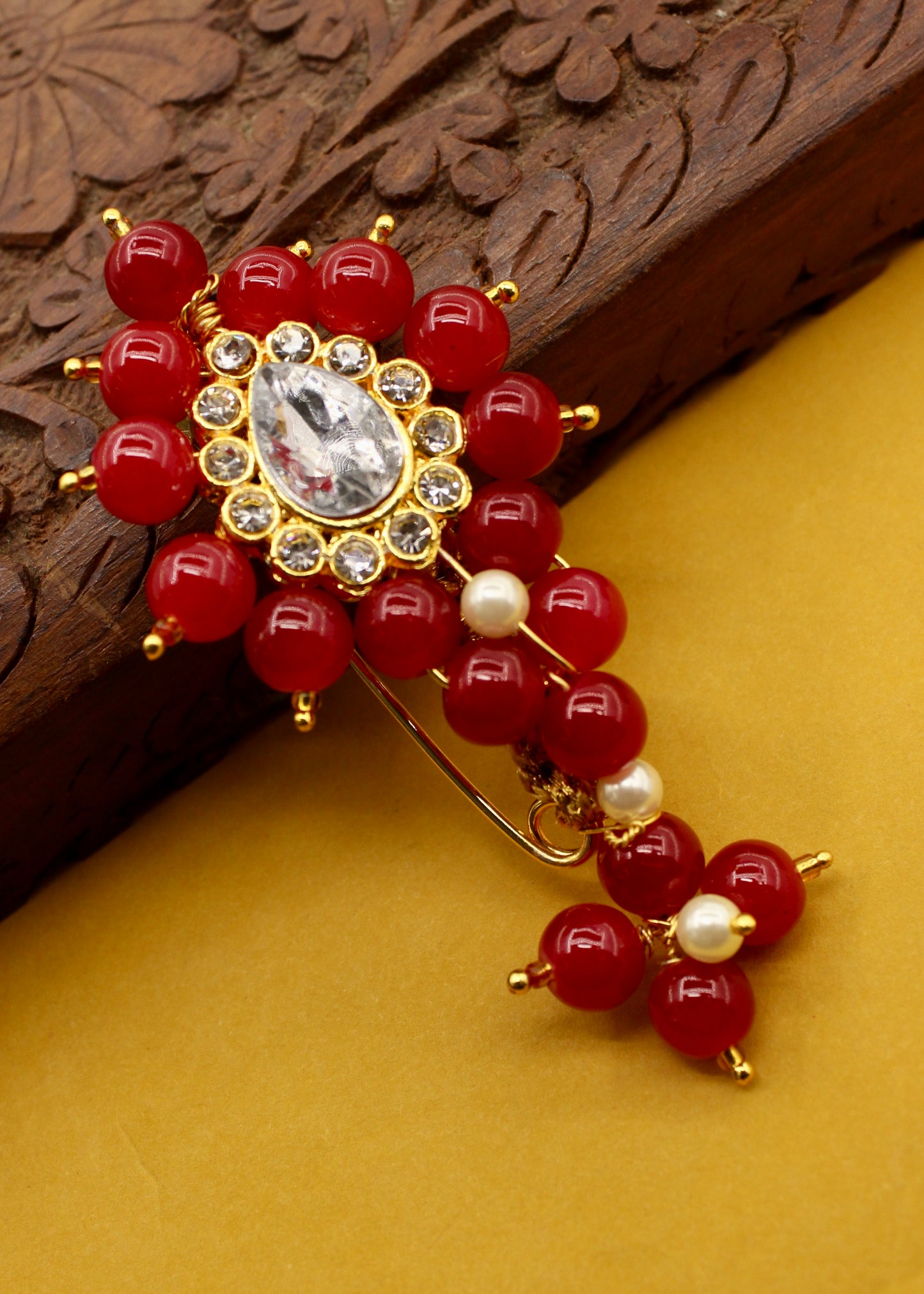 STYLISH SAREE BROOCH