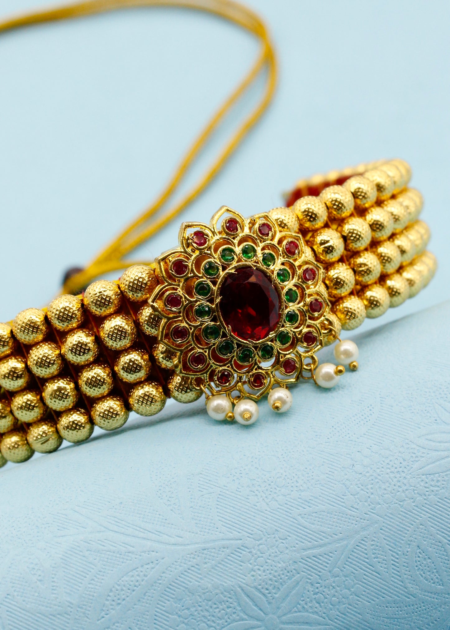 ROYAL MALHAR CHOKER