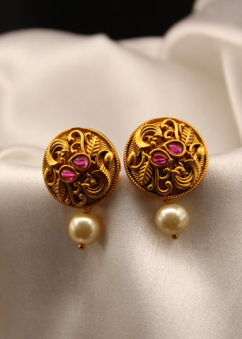 Elegant Sangu Design Earrings